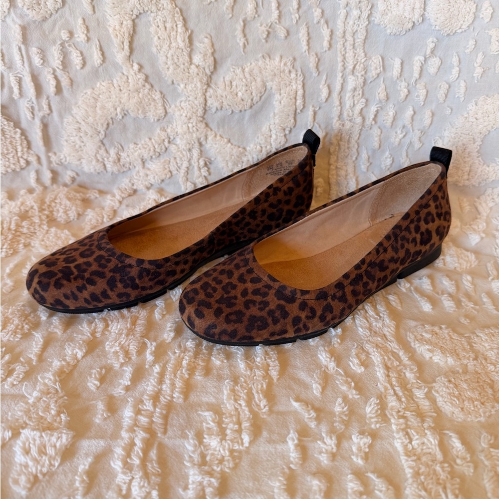 Dr. Scholl's Leopard Print Slip-On Ballet Flats in Brown and Black #502